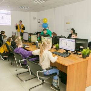 Новый класс в развлекательном центре города Томска! Скоро открытие! - Школа программирования для детей, компьютерные курсы для школьников, начинающих и подростков - KIBERone г. Паттайя